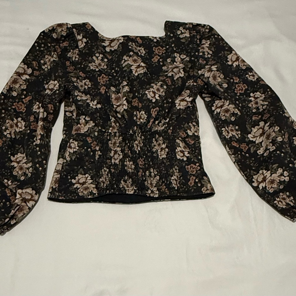 Abercrombie & Fitch - Women’s - Black Floral Blouse - XS - Picture 3 of 6